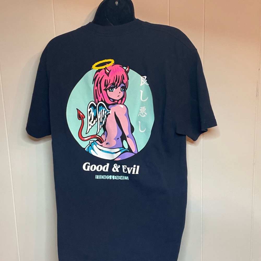 Friends and enemy’s “good and evil” shirt size M
